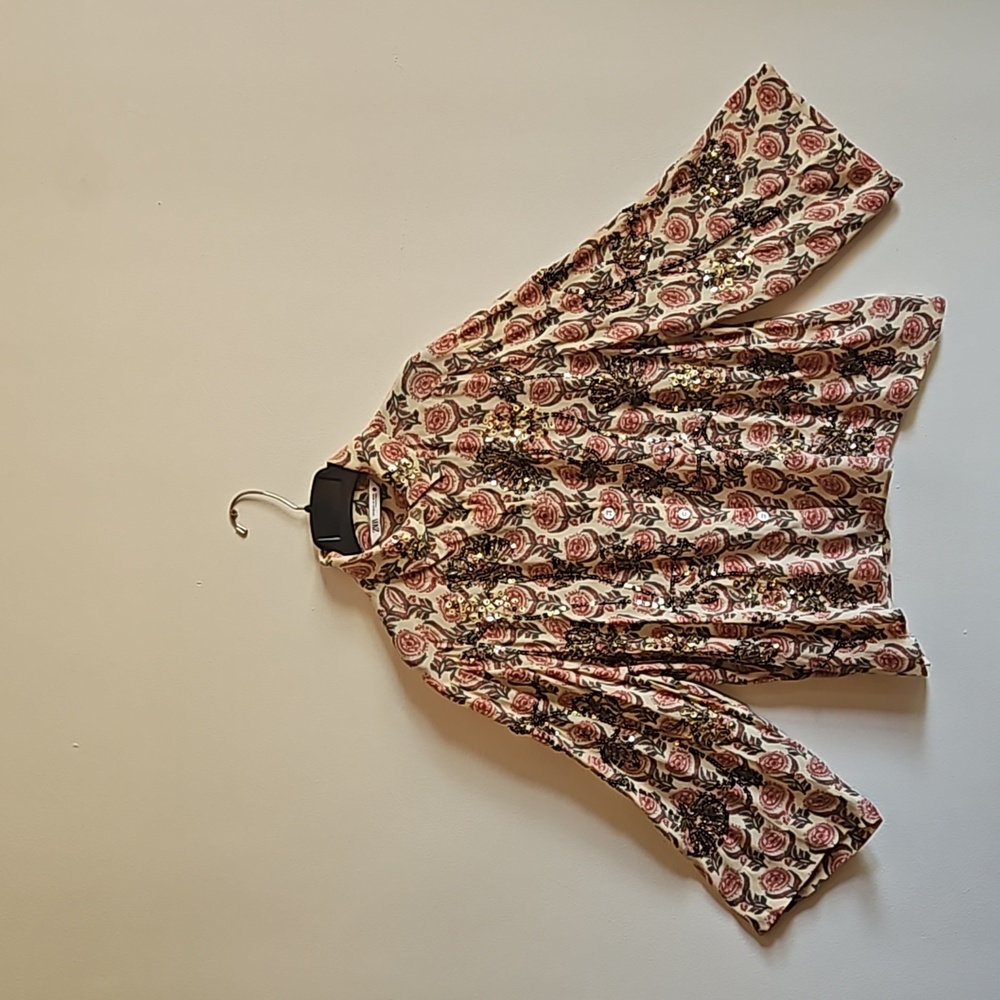 NWOT Zara XS Floral Print Blouse w Sequins